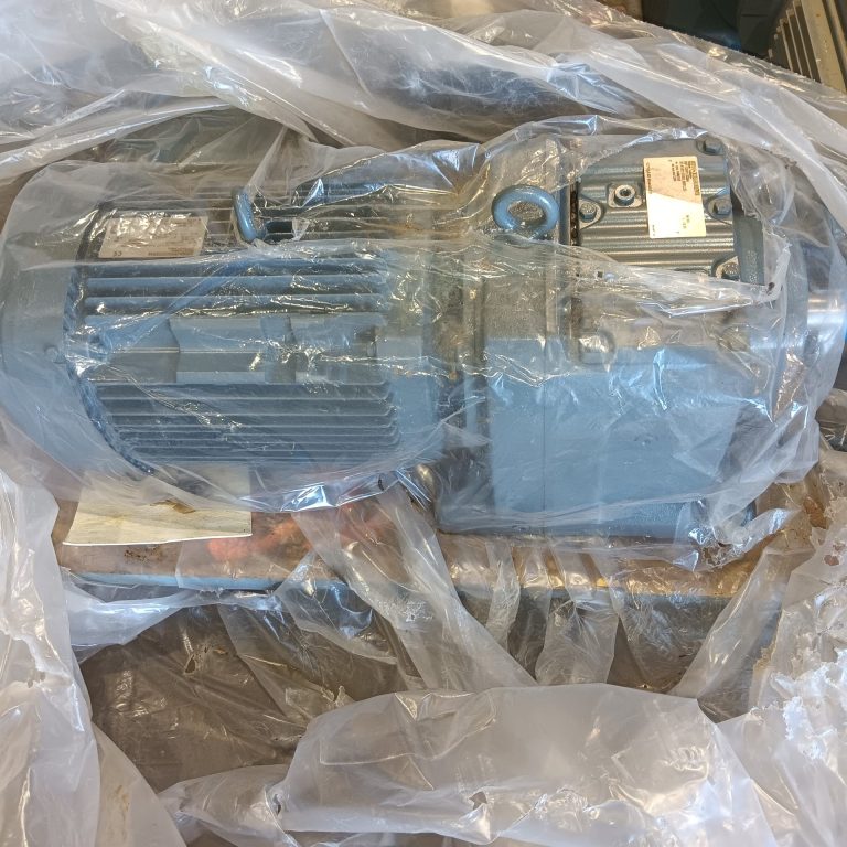 SEW R87 110rpm gearbox 002