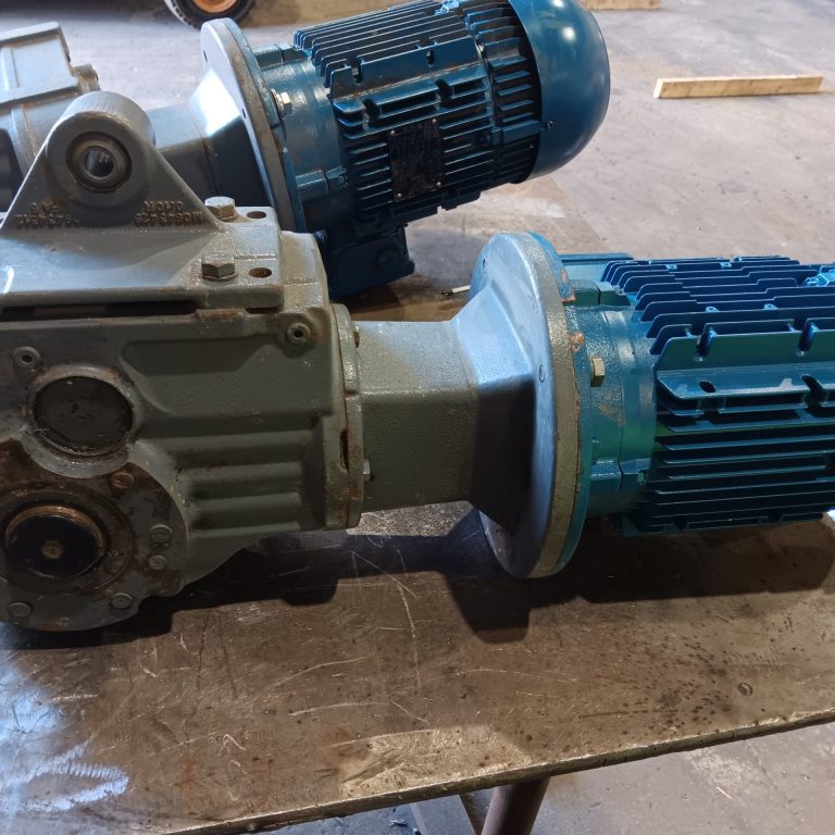 SEW KA-T AM112 gearbox 002